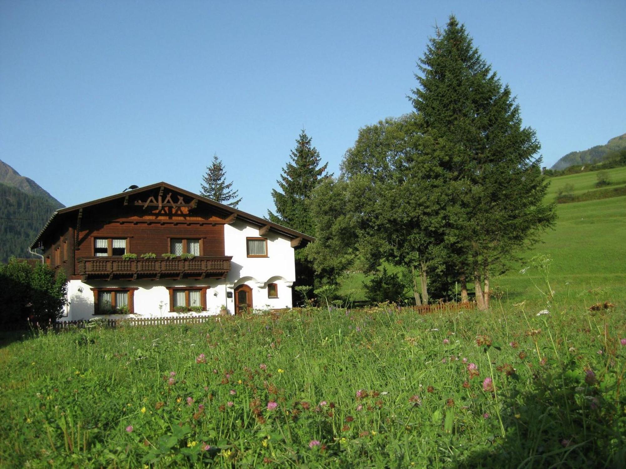 Apartment Near The Arlberg Ski Area Pettneu am Arlberg Bagian luar foto