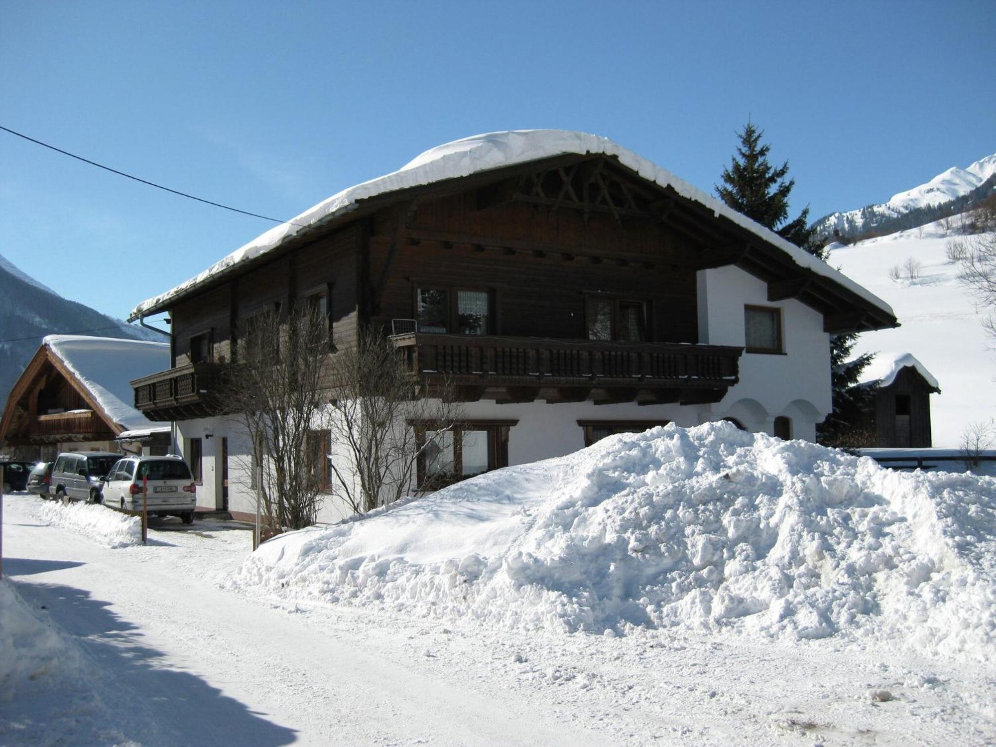 Apartment Near The Arlberg Ski Area Pettneu am Arlberg Bagian luar foto
