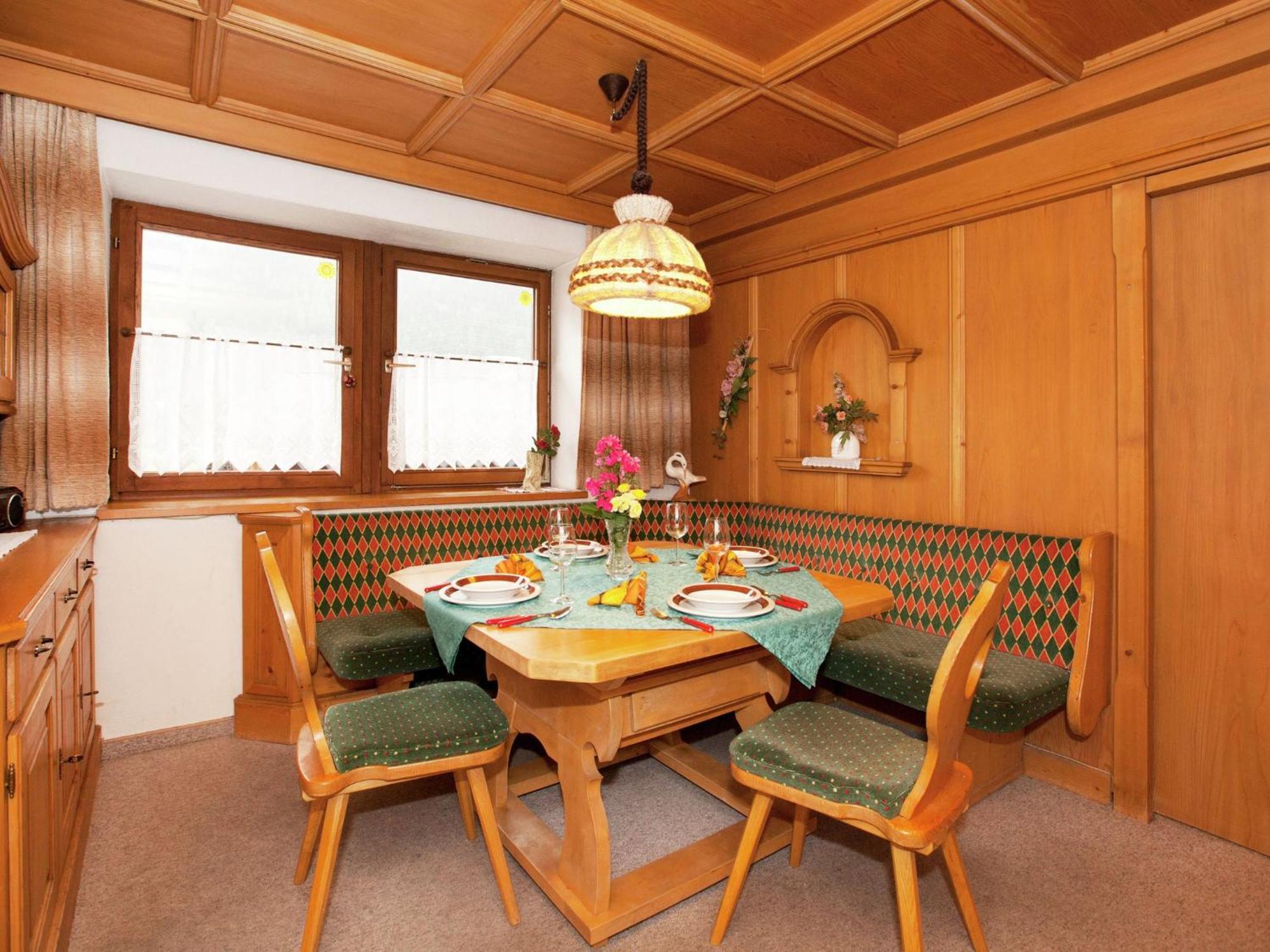 Apartment Near The Arlberg Ski Area Pettneu am Arlberg Bagian luar foto