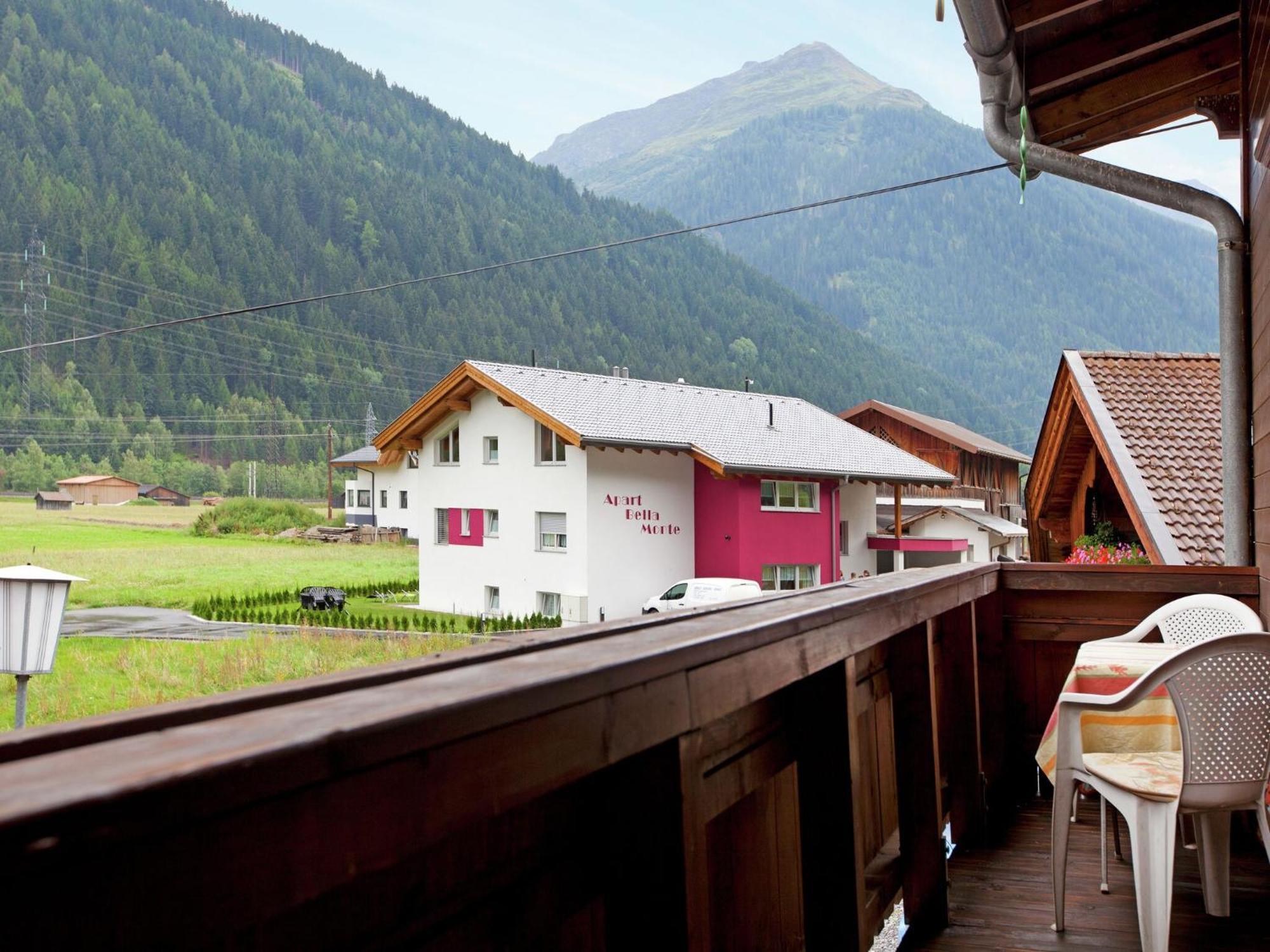 Apartment Near The Arlberg Ski Area Pettneu am Arlberg Bagian luar foto