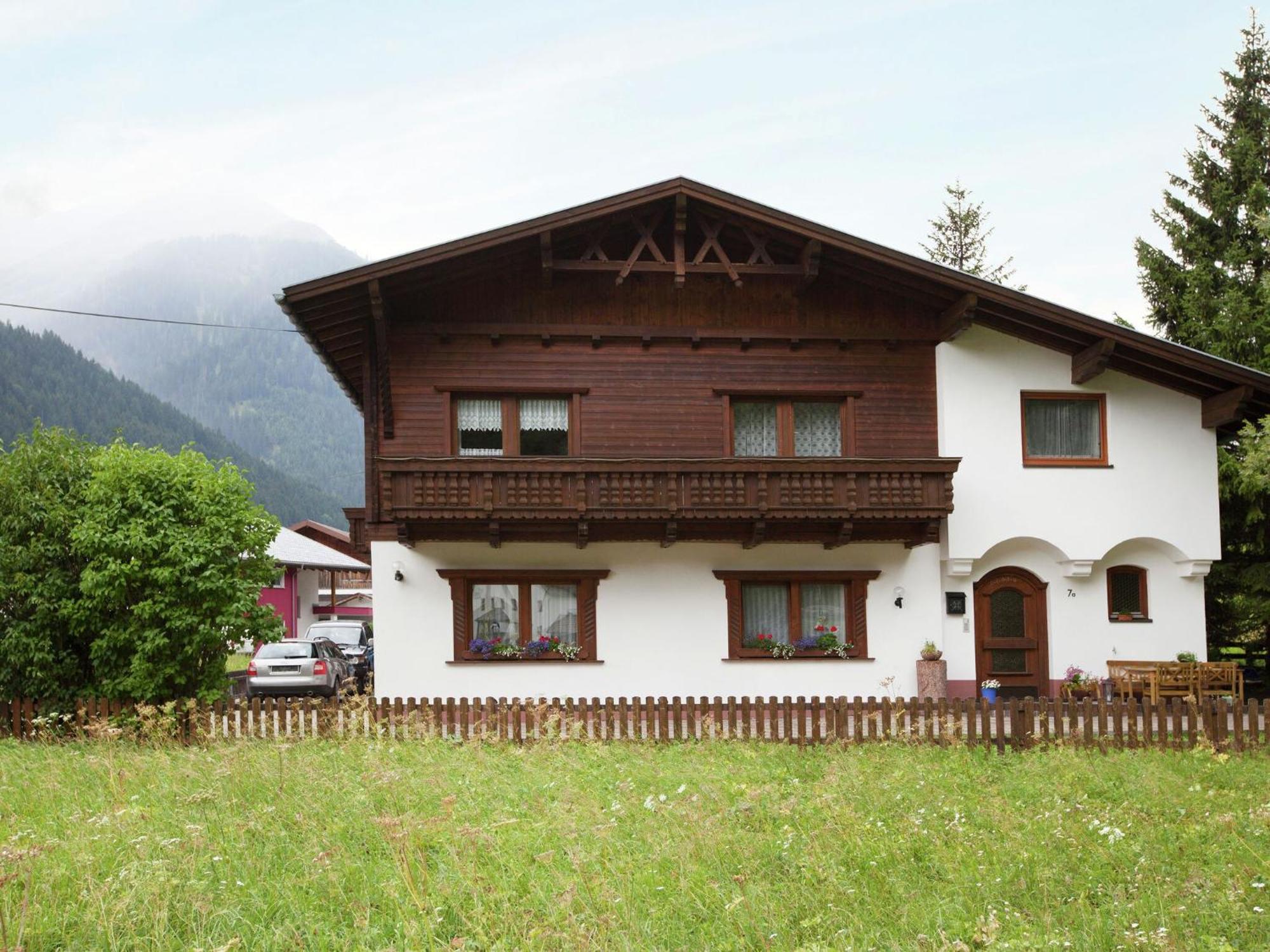 Apartment Near The Arlberg Ski Area Pettneu am Arlberg Bagian luar foto